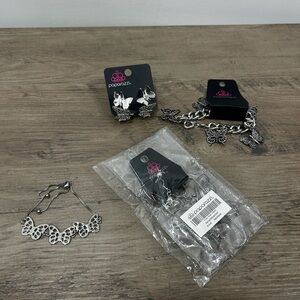NWT Paparazzi 4 Pc Silver Butterfly Set